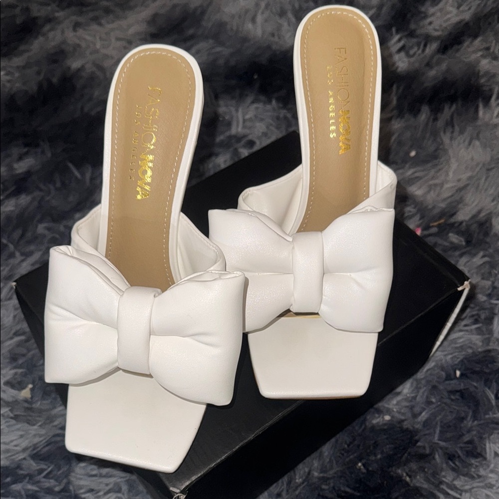 Fashion Nova Elegant White Bow Mules